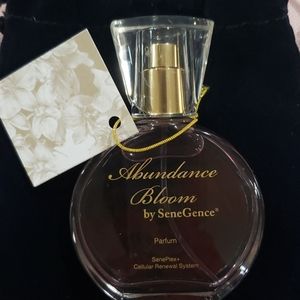 SeneGence Parfume